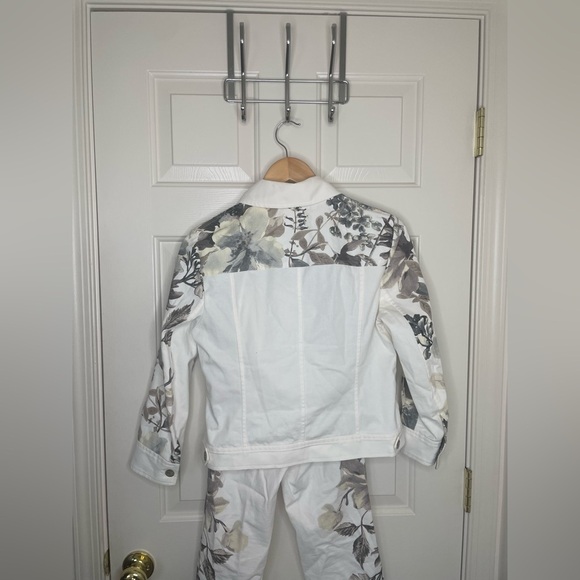 Donna Degnan White Floral Print Jacket & Pants Set Women’s Size 4 Cotton Blend - Picture 3 of 14